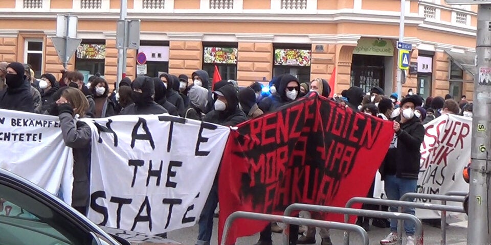 Demo in Innsbruck eskaliert: Polizist verletzt
