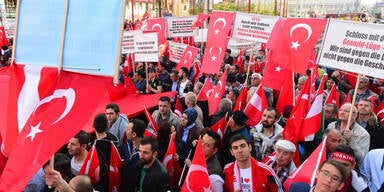 Armenier-Demos legten Wien lahm