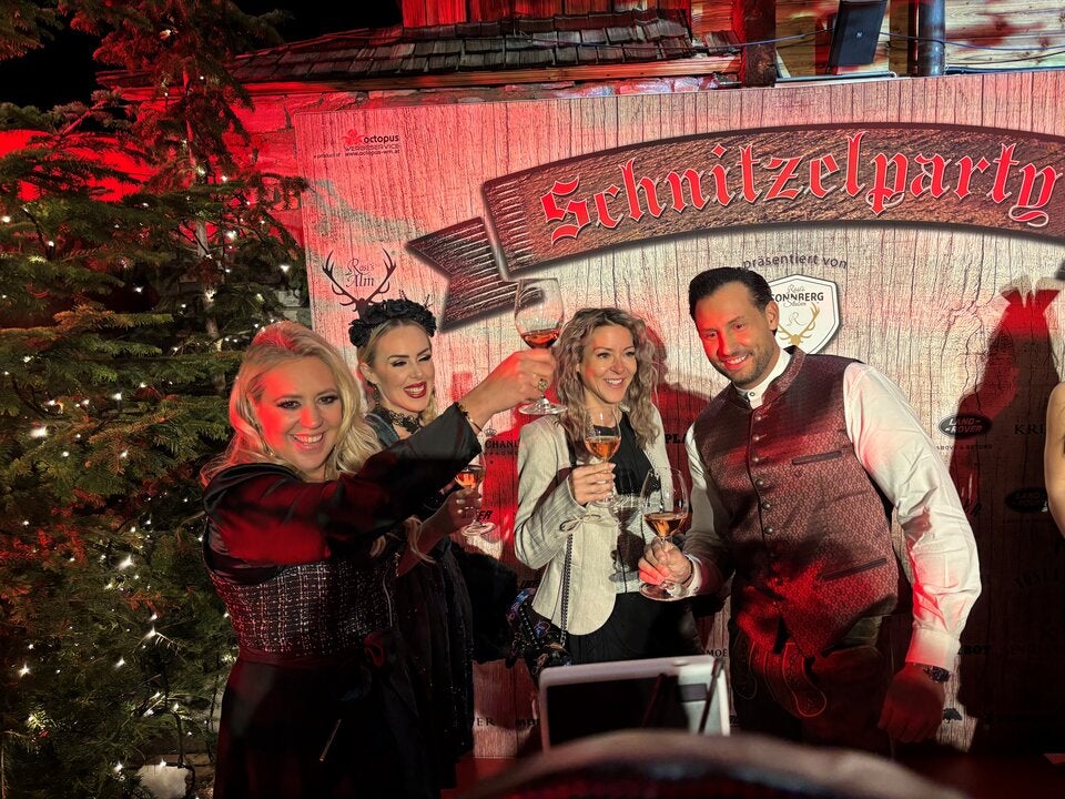 Simone Lugner feierte gemeinsam mit Lydia Kelovitz und Christopher Dengg.