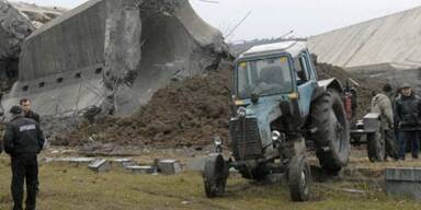 Sowjetdenkmal gesprengt - zwei Tote