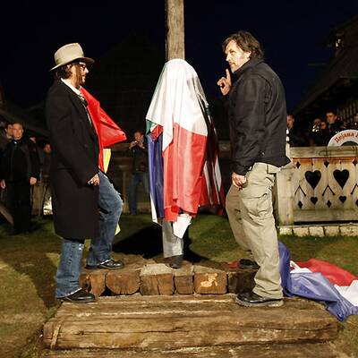 Johnny Depp enthüllt Statue von sich