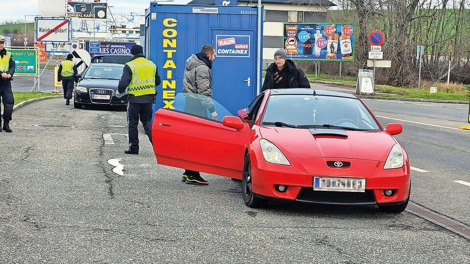 Illegale Böller: Verkauf aus dem Container