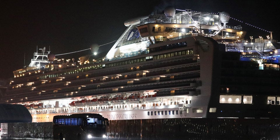 Wahnsinn: Ein Passagier steckte 700 weitere an