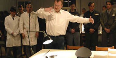 die-faelscher_univer_64481a