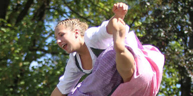 Mut im Dirndl: Flieg, Madl, Flieg!