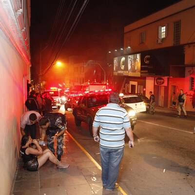 Mehr als 200 Tote: Feuer-Inferno in Disco