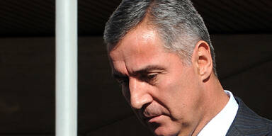 Montenegros Premier tritt zur&uuml;ck