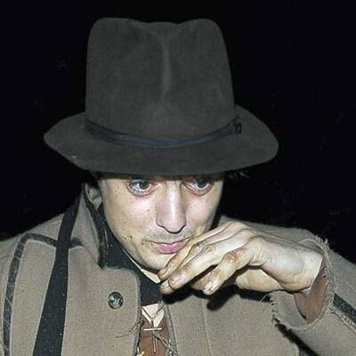 So tauchte Pete in der Nacht bei Amy auf