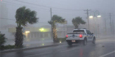 Mindestens zwei Tote durch Hurrikan 