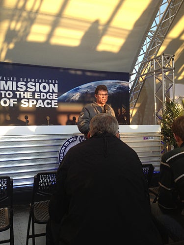 Baumgartners Stratos-Sprung abgeblasen