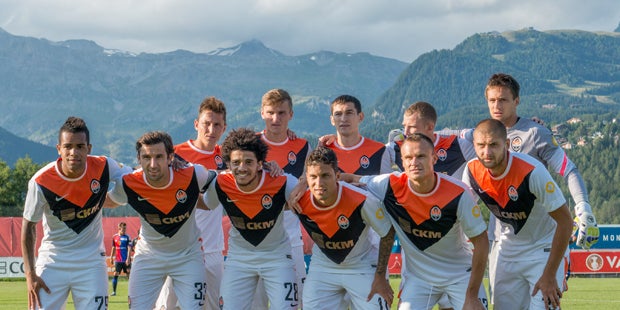 Rapid kracht auf Shakhtar Donetsk