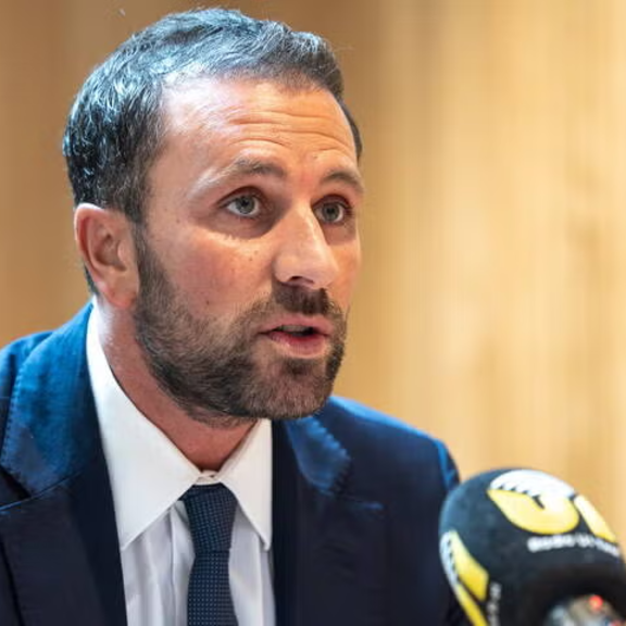 Tirols Ex-SPÖ-Chef Dornauer darf wieder jagen gehen