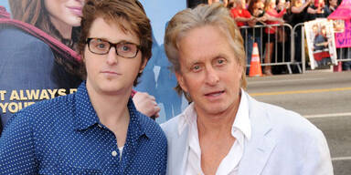 Michael Douglas & Sohn Cameron