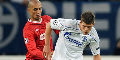 Jetzt darf Neo-Bulle Douglas ausreisen