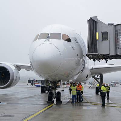 Dreamliner in Schwechat gelandet