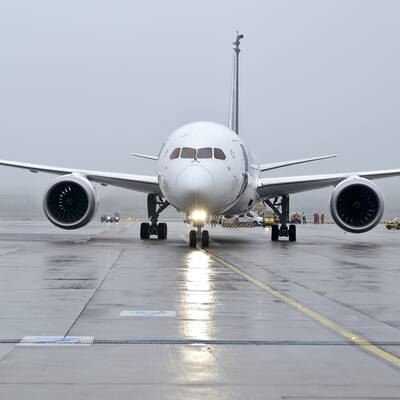 Dreamliner in Schwechat gelandet