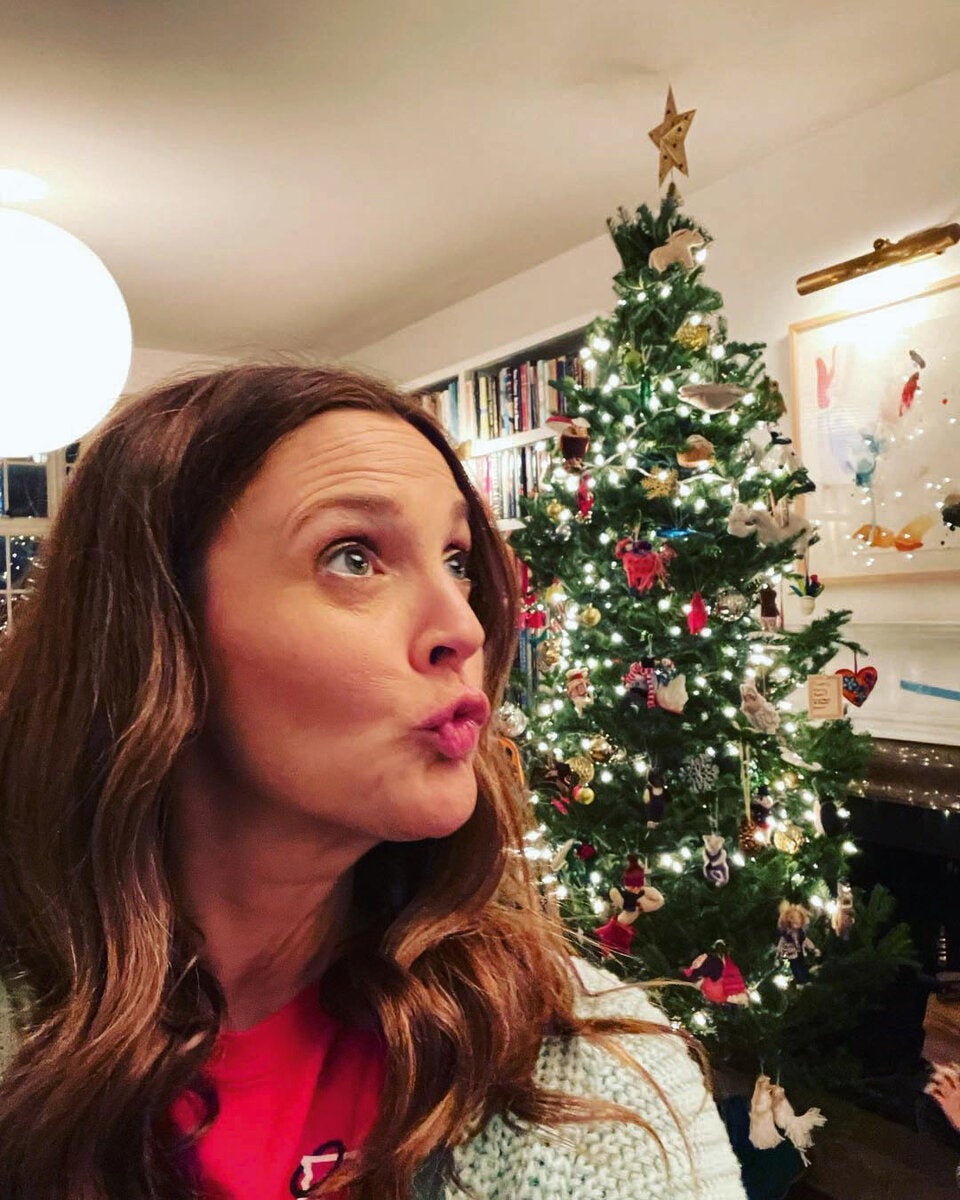 Drew Barrymore ist für Weihnachten gerüstet.