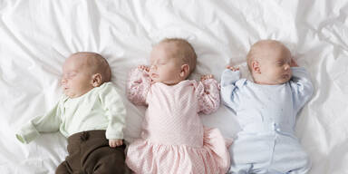 Neugeborene Drillinge positiv auf Corona getestet