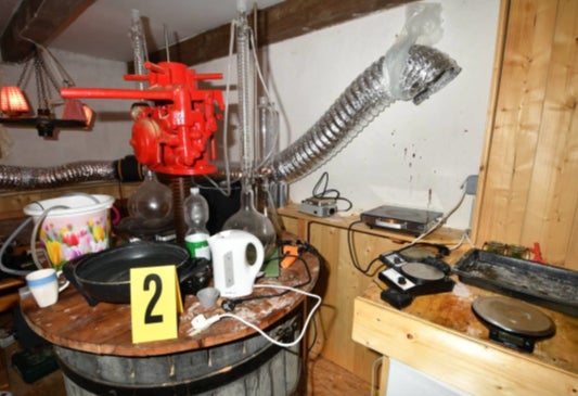 Riesiges illegales Drogenlabor in Mistelbach ausgehoben