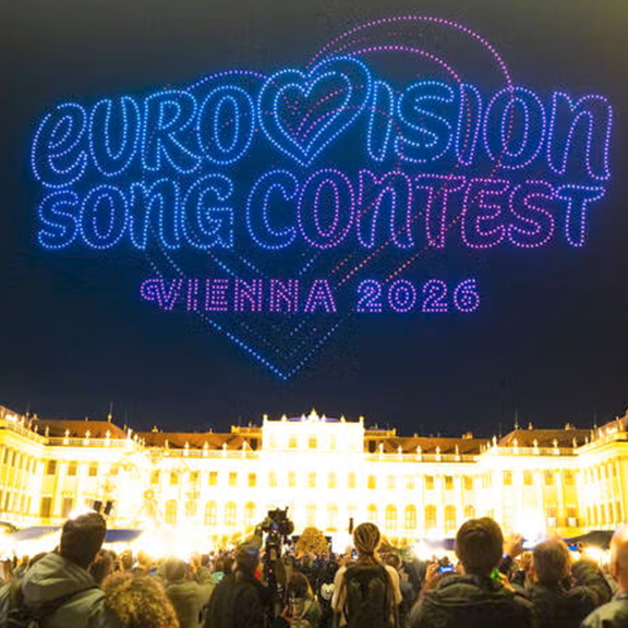70. Song Contest: Irre Drohnen-Show über Schloss Schönbrunn