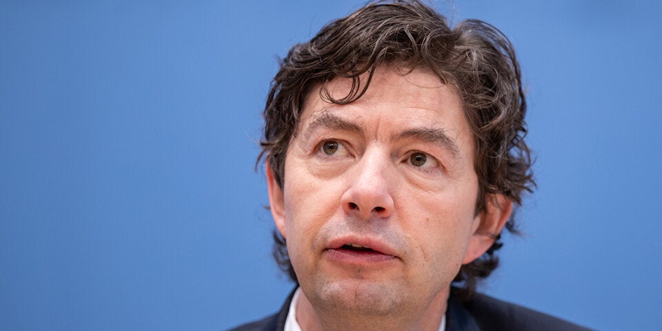 'Virus verschlingt Menschen wie ein Monster'