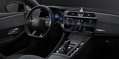 DS 9 greift A6, 5er und E-Klasse an