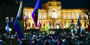 Demo am 4. Februar 2025 gegen Blau-Schwarz in Wien.