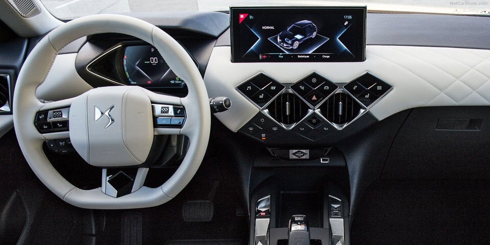 Elektro-DS 3 und DS 7 Plug-in-Hybrid starten