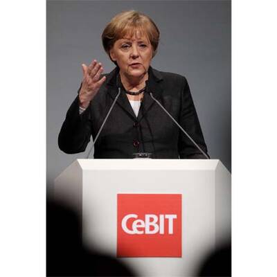 Merkel's CeBIT-Rundgang