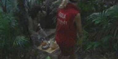 Mausi & Giulia im Knast