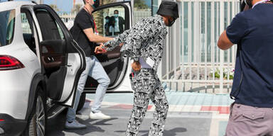 Hamilton will mehr Gehalt von Mercedes