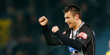 Sturm verlängert mit Dudic