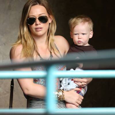 Hilary Duff unterwegs mit ihrem süßen Sohn