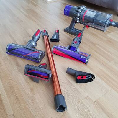 Dyson V10 cyclone