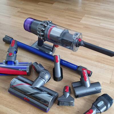 Dyson V11 absolute