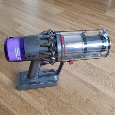 Dyson V11 absolute