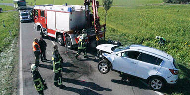 Fünf Verletzte bei Frontal-Crash 