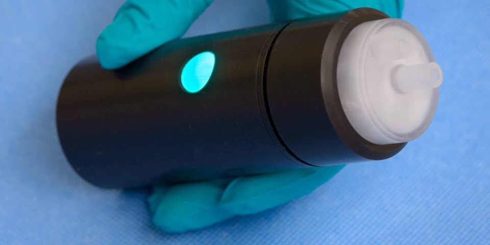 Genialer Atemtest ermittelt Coronavirus binnen Sekunden