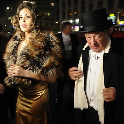 Ruby mit Lugners am Opernball