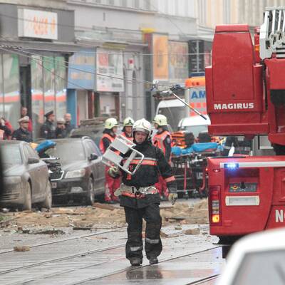 Wohnhaus in Wien nach Explosion eingestürzt