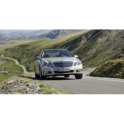 Neue Einstiegsmotoren für die Business-Limousine