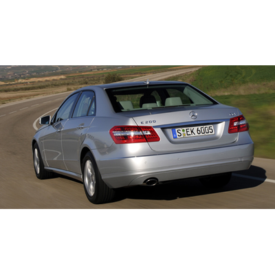 Neue Einstiegsmotoren für die Business-Limousine