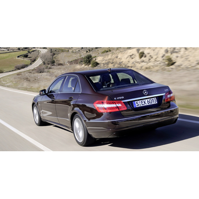 Neue Einstiegsmotoren für die Business-Limousine