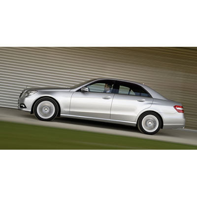 Neue Einstiegsmotoren für die Business-Limousine