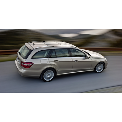 Mit dem E-Klasse T-Modell startet ein Riesenkombi