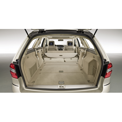 Mit dem E-Klasse T-Modell startet ein Riesenkombi