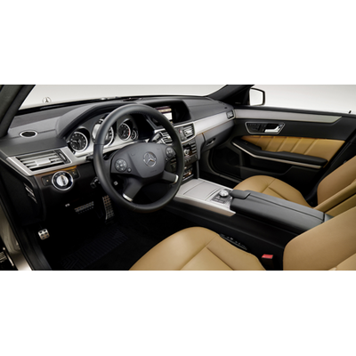 Mit dem E-Klasse T-Modell startet ein Riesenkombi