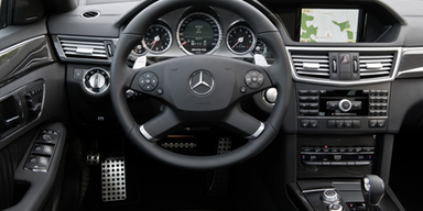 Mit dem E-Klasse T-Modell startet ein Riesenkombi