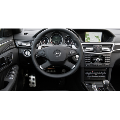 Mit dem E-Klasse T-Modell startet ein Riesenkombi