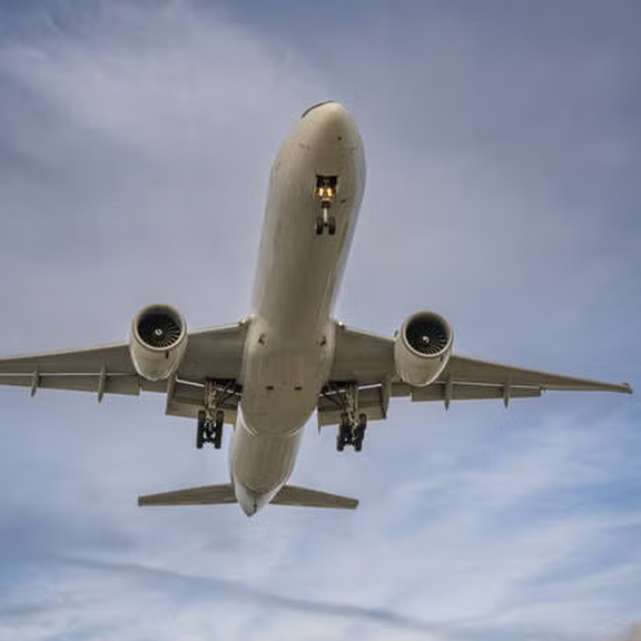 Easyjet fliegt wegen hoher Spritpreise tief in die roten Zahlen